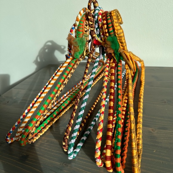 Vintage metal hand macramé hangers - Picture 9 of 9